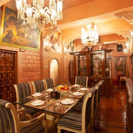Stayvista At Pink Palace Rajasthani Decor Утакаманд Экстерьер фото