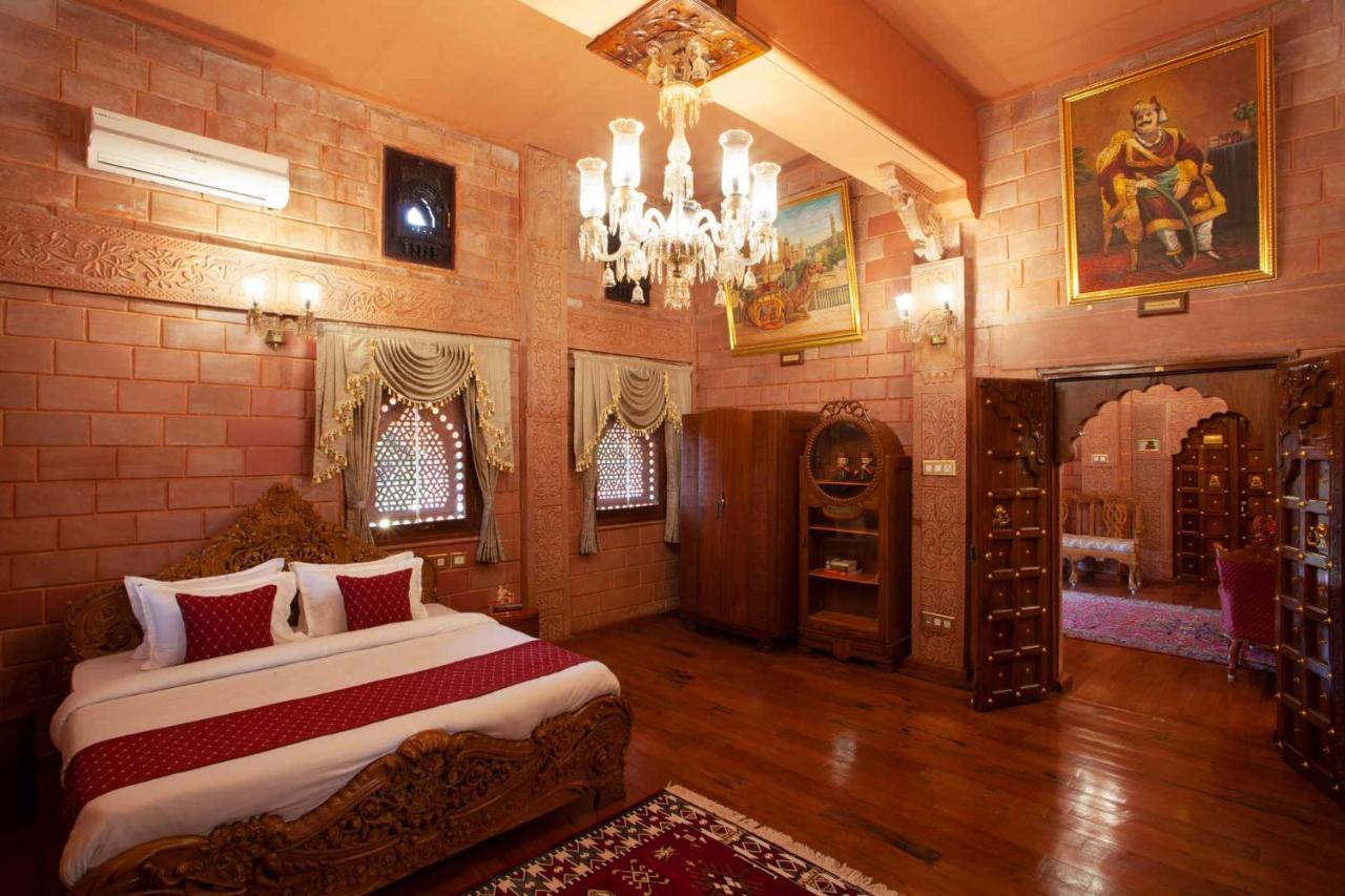 Stayvista At Pink Palace Rajasthani Decor Утакаманд Экстерьер фото