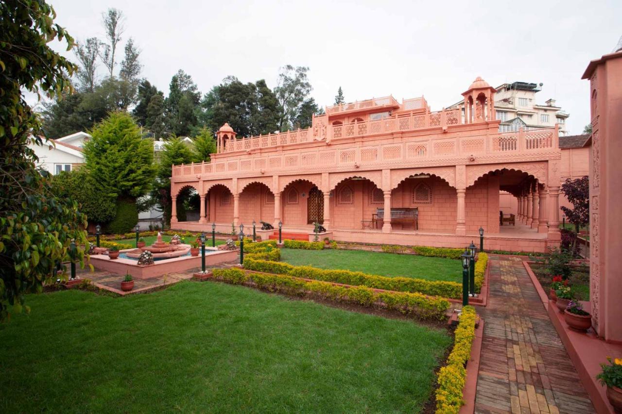 Stayvista At Pink Palace Rajasthani Decor Утакаманд Экстерьер фото
